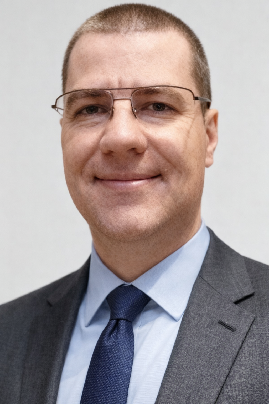 Dr. Julien Boblique